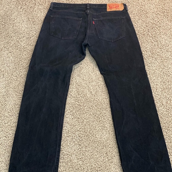 Black Levi’s jeans - Picture 2 of 3